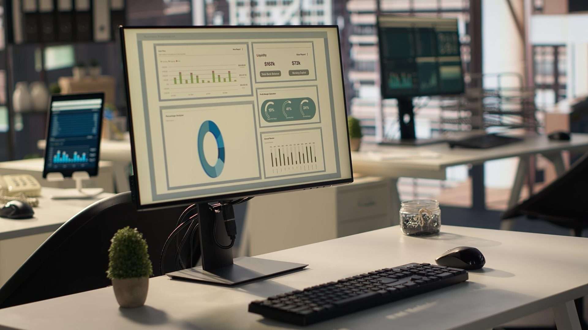 How Small Businesses Can Spot Costly Online Problems Before They Spread